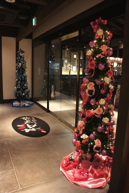 クリスマスツリー　ピンクのバラ　キュート　桜珈琲　鳳本店　オーダーメイド