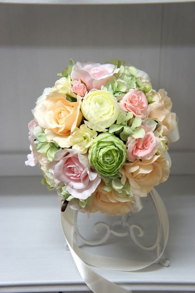 ラウンドブーケ　オーダーメイド承ります。　ラウンドブーケ（ブートニア付）11000円（税別）造花　