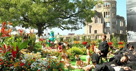 写真家　宇佐美雅浩　カンナ　マンダラ広島プロジェクト　高級造花専門店　オーダーメイド　アンクラフト　国家資格1級　大阪　関西　兵庫県