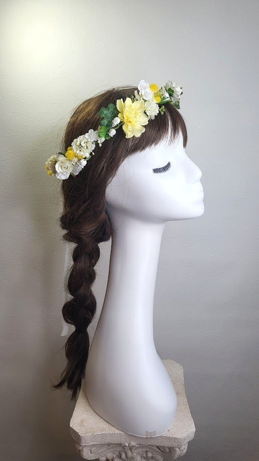 シロツメグサの花冠