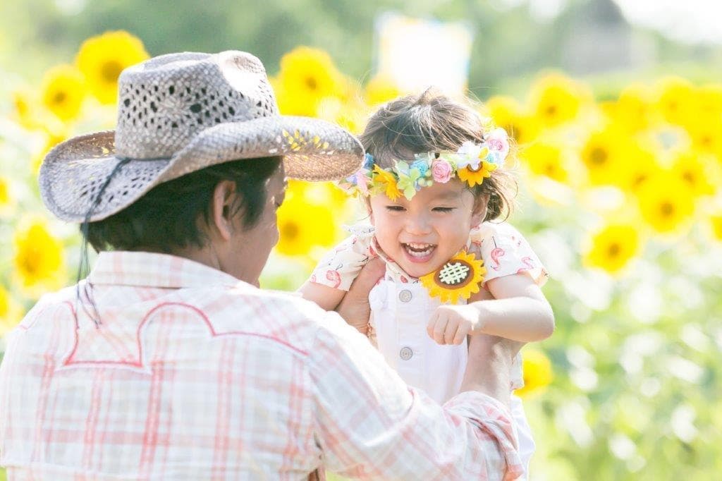 花冠　可愛い　個性的　高級造花専門店アンクラフトはアーティフィシャルフラワー（高級造花）専門店です。生花のような繊細なお花なのに枯れずにお手入れ不要なところが人気になっています。オーダーメイドの髪飾りを承っております。成人式用・結婚式用・披露宴・パーティ用・七五三御祝い等ご用意しております。　国家資格1級　大阪　関西　兵庫県