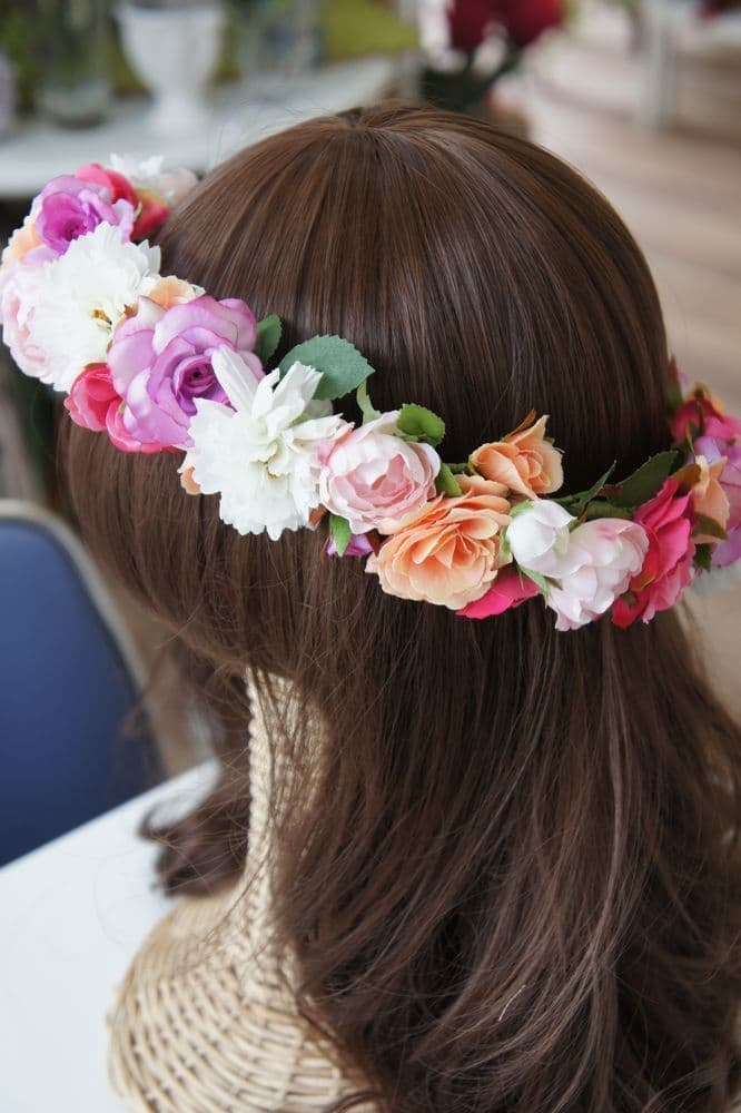花冠　可愛い　個性的　高級造花専門店アンクラフトはアーティフィシャルフラワー（高級造花）専門店です。生花のような繊細なお花なのに枯れずにお手入れ不要なところが人気になっています。オーダーメイドの髪飾りを承っております。成人式用・結婚式用・披露宴・パーティ用・七五三御祝い等ご用意しております。　国家資格1級　大阪　関西　兵庫県