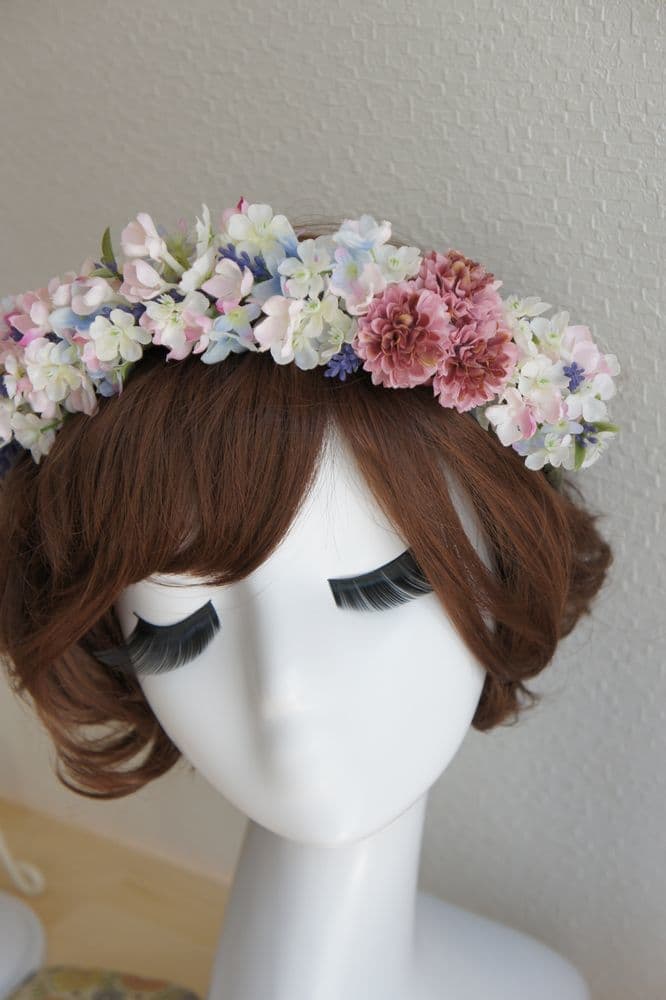 花冠　可愛い　個性的　高級造花専門店アンクラフトはアーティフィシャルフラワー（高級造花）専門店です。生花のような繊細なお花なのに枯れずにお手入れ不要なところが人気になっています。オーダーメイドの髪飾りを承っております。成人式用・結婚式用・披露宴・パーティ用・七五三御祝い等ご用意しております。　国家資格1級　大阪　関西　兵庫県