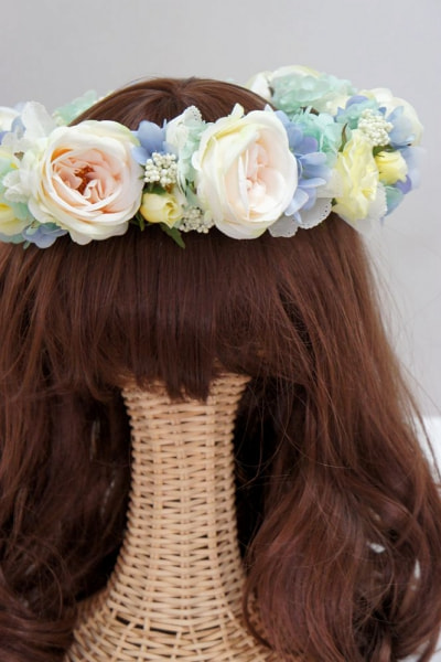 花冠　可愛い　個性的　高級造花専門店アンクラフトはアーティフィシャルフラワー（高級造花）専門店です。生花のような繊細なお花なのに枯れずにお手入れ不要なところが人気になっています。オーダーメイドの髪飾りを承っております。成人式用・結婚式用・披露宴・パーティ用・七五三御祝い等ご用意しております。　国家資格1級　大阪　関西　兵庫県