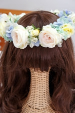 花冠　可愛い　個性的　高級造花専門店アンクラフトはアーティフィシャルフラワー（高級造花）専門店です。生花のような繊細なお花なのに枯れずにお手入れ不要なところが人気になっています。オーダーメイドの髪飾りを承っております。成人式用・結婚式用・披露宴・パーティ用・七五三御祝い等ご用意しております。　国家資格1級　大阪　関西　兵庫県