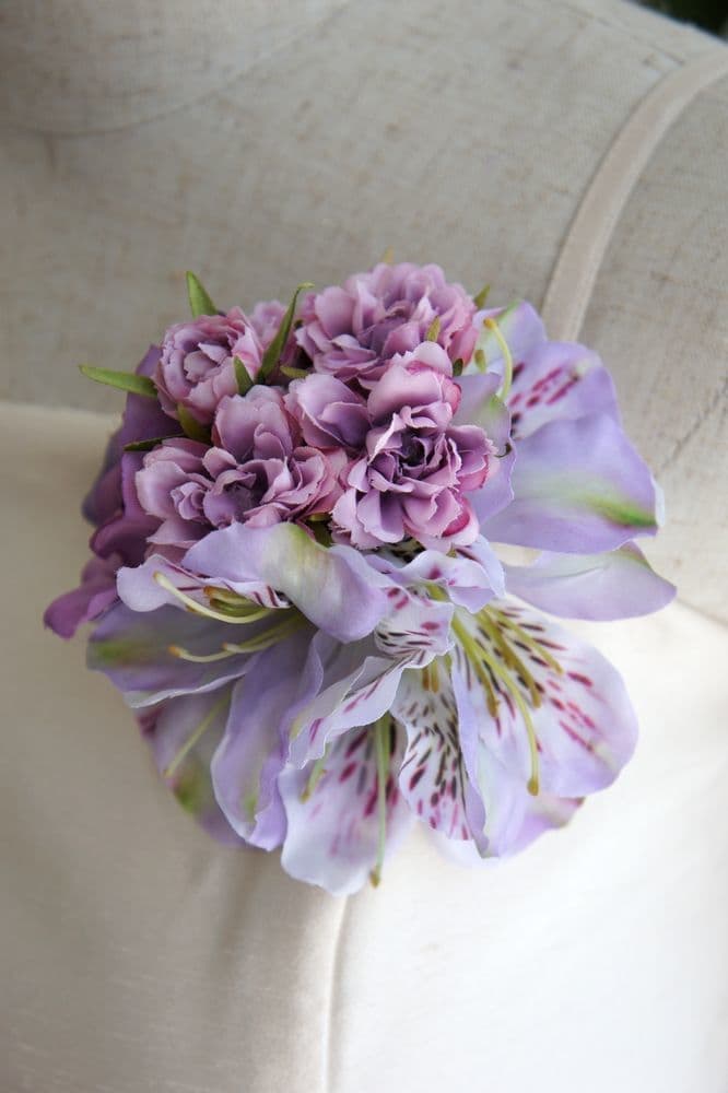 コサージュのオーダーメイド承ります