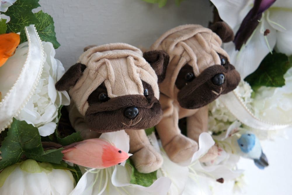 高級造花専門店アンクラフトは１級フラワー装飾技能士がアーティフィシャルフラワー（造花）でアレンジメント、成人式髪飾り、花の資材・材料を取り揃えオーダーメイドで制作造花販売店。結婚記念日やお見舞い、花言葉に合わせた贈り物や開店花、待合室用、応接用花、個性的、大人可愛い等、お悩みの方はお問い合わせください。阪神電車、鳴尾・武庫川女子大駅。大阪、兵庫県、関西、西宮の隠れ家地下１階店舗です。